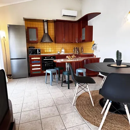 Naos Family House , Paralia Ofriniou
