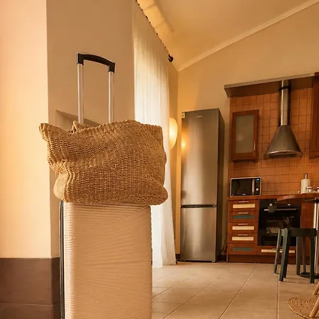 Naos Family House , Paralia Ofriniou Сasa de vacaciones