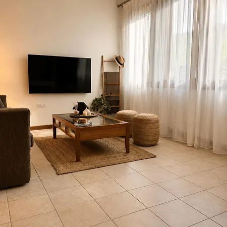 Сasa de vacaciones Naos Family House , Paralia Ofriniou