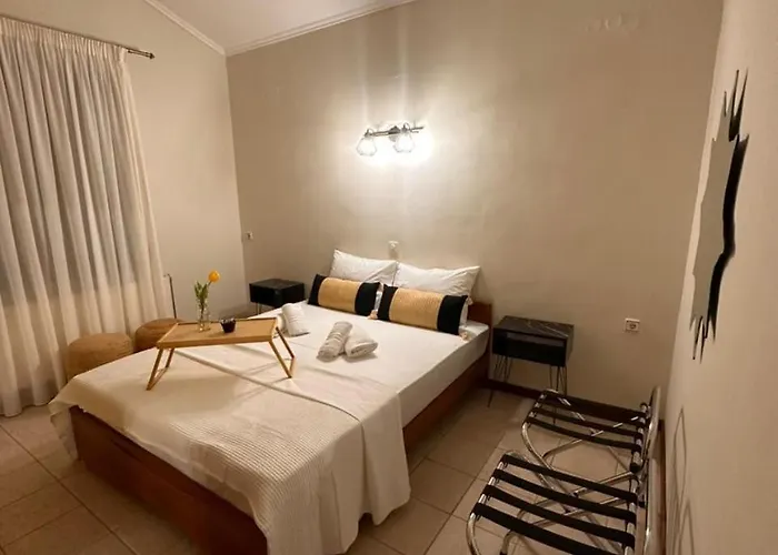 Naos Family House , Paralia Ofriniou
